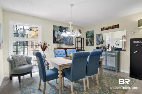 Dining - 9248 Hammock Rd, Elberta, AL 36530 photo 3 of 4