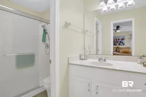 Bath - 9248 Hammock Rd, Elberta, AL 36530 photo 1 of 4