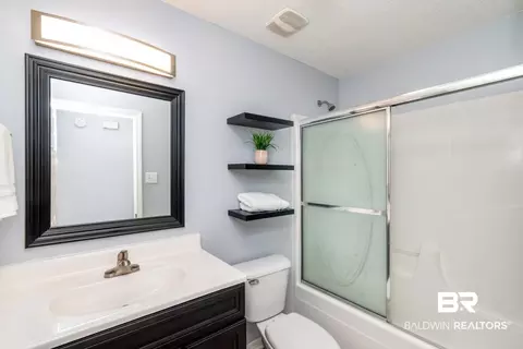 Bath - 2136 Spring Grove Ct, Mobile, AL 36695 photo 4 of 4