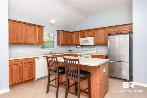 Kitchen - 2136 Spring Grove Ct, Mobile, AL 36695 photo 3 of 5
