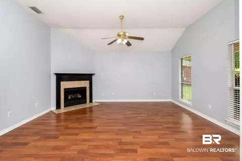 Living - 2136 Spring Grove Ct, Mobile, AL 36695 photo 2 of 4