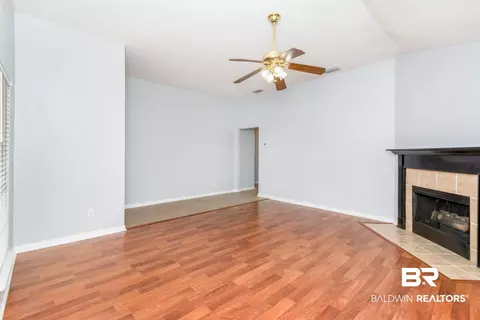 Living - 2136 Spring Grove Ct, Mobile, AL 36695 photo 3 of 4