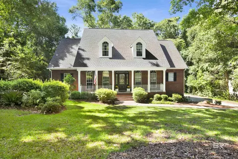 16 St Charles Pl, Daphne, AL 36526