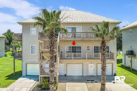 4 Yacht Club Dr #31, Daphne, AL 36526