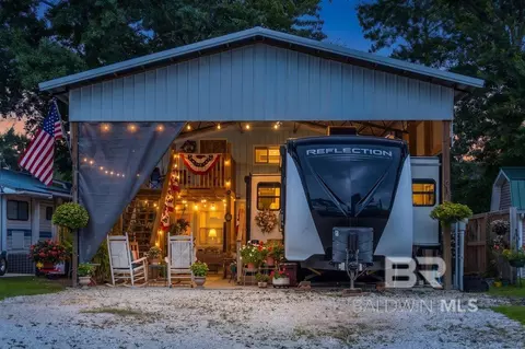 730 Buena Vista Dr, Lillian, AL 36549