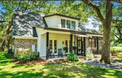 12190 Mandrell Ln, Fairhope, AL 36532