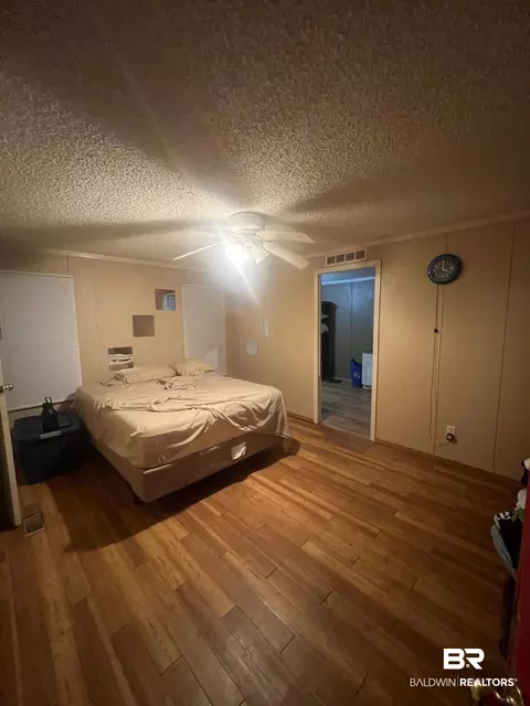 Bedroom - 9512 Redfish Dr, Elberta, AL 36530 photo 1 of 2