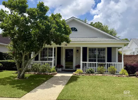 38 Cottage Dr, Fairhope, AL 36532