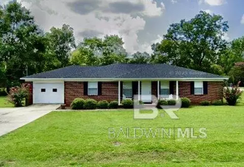 66 Forest Ave, Monroeville, AL 36460