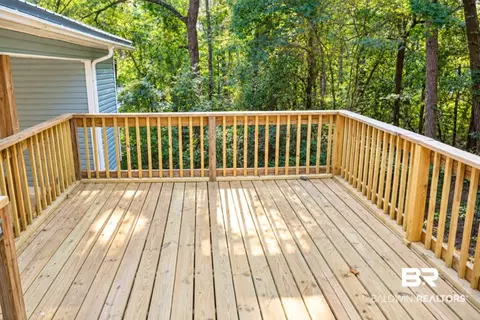 Exterior - 104 Crestview Cir, Daphne, AL 36526 photo 5 of 5