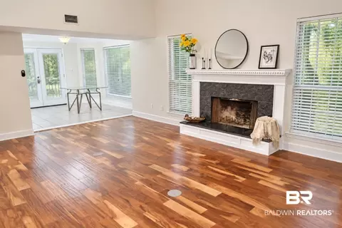 Living - 104 Crestview Cir, Daphne, AL 36526 photo 1 of 2