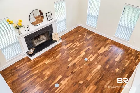 Living - 104 Crestview Cir, Daphne, AL 36526 photo 2 of 2