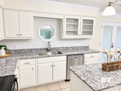 Kitchen - 104 Crestview Cir, Daphne, AL 36526 photo 2 of 3