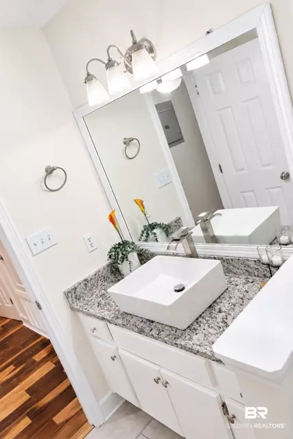 Bath - 104 Crestview Cir, Daphne, AL 36526 photo 1 of 3