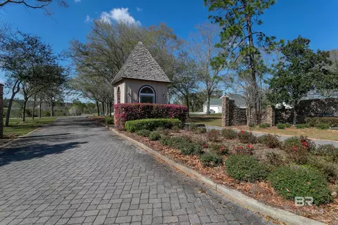 12541 Frondfield Ln, Elberta, AL 36530