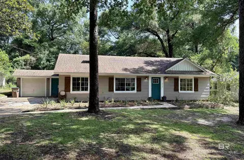 4712 Princeton Dr, Mobile, AL 36618