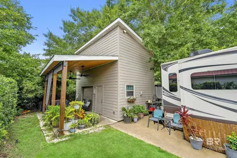123 Horn Dr, Lillian, AL 36549
