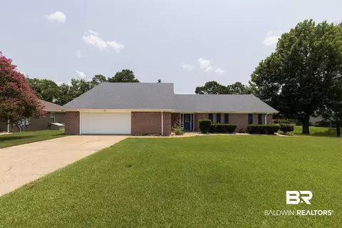 9230 Clubhouse Dr, Foley, AL 36535