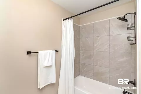 Bath - 4408 Winding Way, Mobile, AL 36693 photo 3 of 4