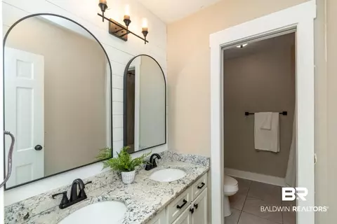 Bath - 4408 Winding Way, Mobile, AL 36693 photo 2 of 4