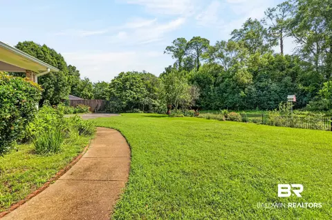 Exterior - 1251 Spring Valley Dr, Mobile, AL 36693 photo 12 of 14