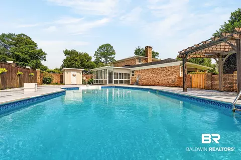 Exterior - 1251 Spring Valley Dr, Mobile, AL 36693 photo 5 of 14