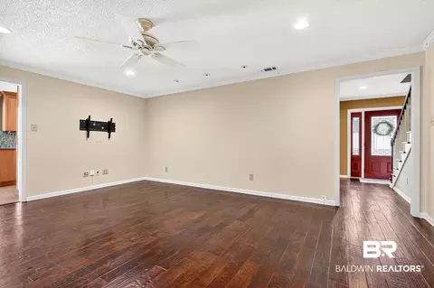 Living - 1251 Spring Valley Dr, Mobile, AL 36693 photo 4 of 4