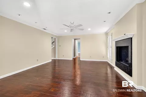Living - 1251 Spring Valley Dr, Mobile, AL 36693 photo 1 of 4