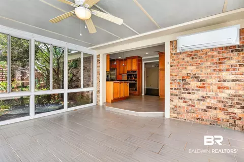 Entry Way - 1251 Spring Valley Dr, Mobile, AL 36693 photo 3 of 4
