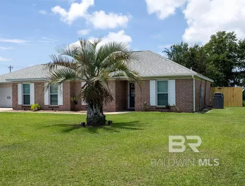 9015 Fairway Dr, Foley, AL 36535