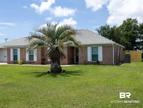 9015 Fairway Dr, Foley, AL 36535