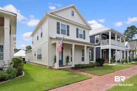 2617 Bienville Ave, Gulf Shores, AL 36542
