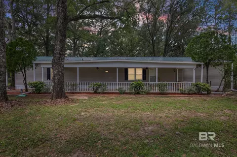 8675 N Hunters Pointe Dr, Theodore, AL 36582