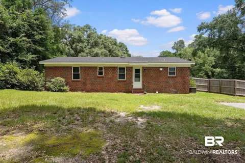 Exterior - 6879 Emory Dr, Mobile, AL 36619 photo 2 of 5