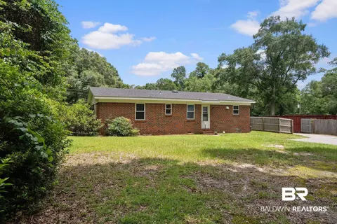 Exterior - 6879 Emory Dr, Mobile, AL 36619 photo 4 of 5