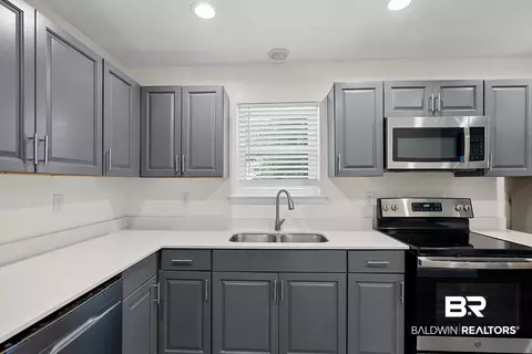 Kitchen - 6879 Emory Dr, Mobile, AL 36619 photo 2 of 3