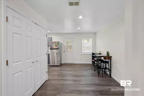 Entry Way - 6879 Emory Dr, Mobile, AL 36619 photo 4 of 5