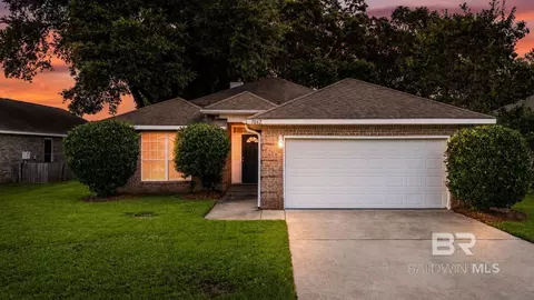 7042 Raintree Ln, Gulf Shores, AL 36542