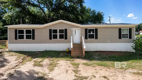 18540 Aspen Cir, Robertsdale, AL 36567