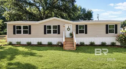 18540 Aspen Cir, Robertsdale, AL 36567