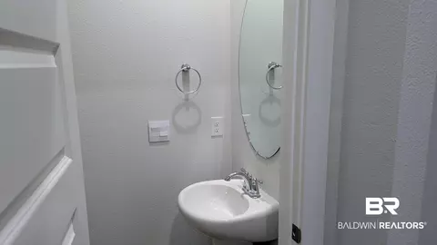 Bath - 23091 Bushel Dr, Fairhope, AL 36532 photo 3 of 5
