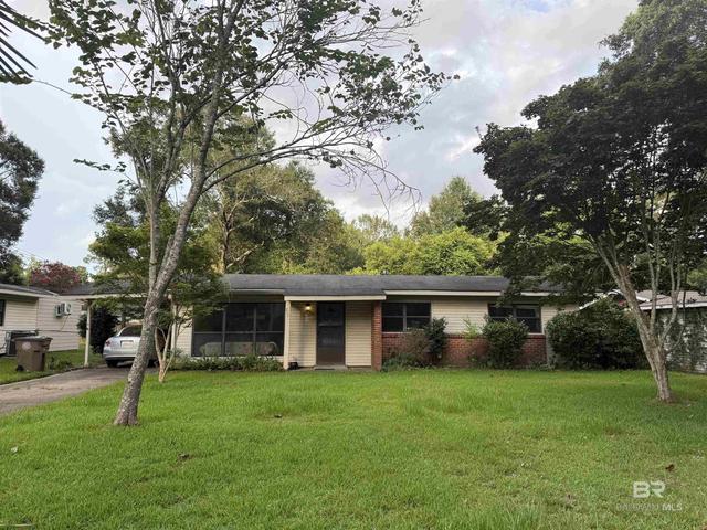 711 Wilshire Rd, Mobile, AL 36609