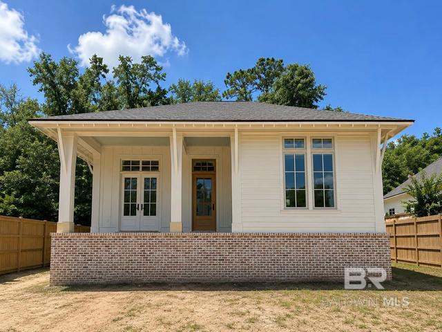 214 Tensaw Ave, Fairhope, AL 36532