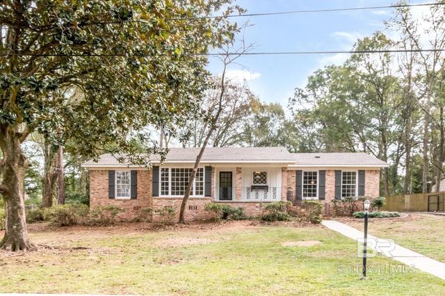 2863 Starlit Dr, Mobile, AL 36693