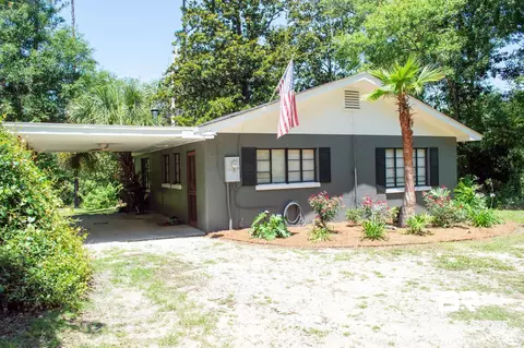 18711 Keller Rd, Foley, AL 36535