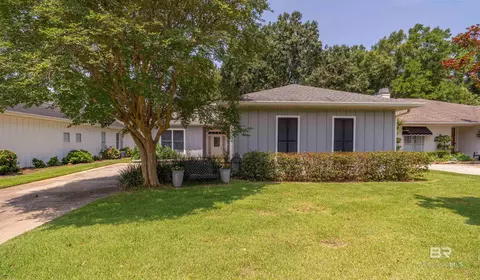 105 Oak Bend Ct, Fairhope, AL 36532