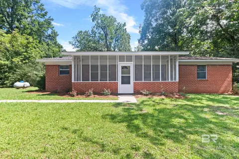 440 Hart Farm Rd, Flomaton, AL 36441