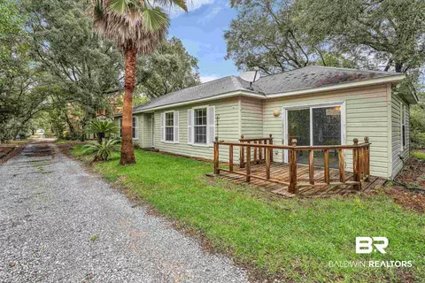 1624 Jackson Ct, Gulf Shores, AL 36542