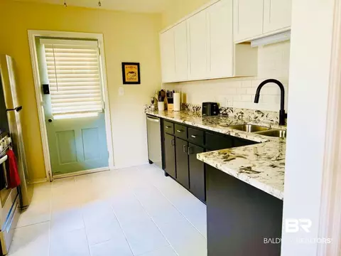 Kitchen - 159 Vipon Ave, Mobile, AL 36606 photo 1 of 2