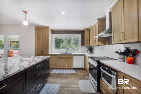 Kitchen - 11902 County Road 97, Elberta, AL 36530 photo 3 of 4